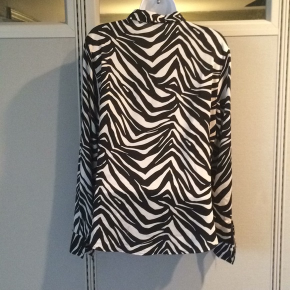 Ann Taylor Button Down Blouse Size 8 - Picture 2 of 2